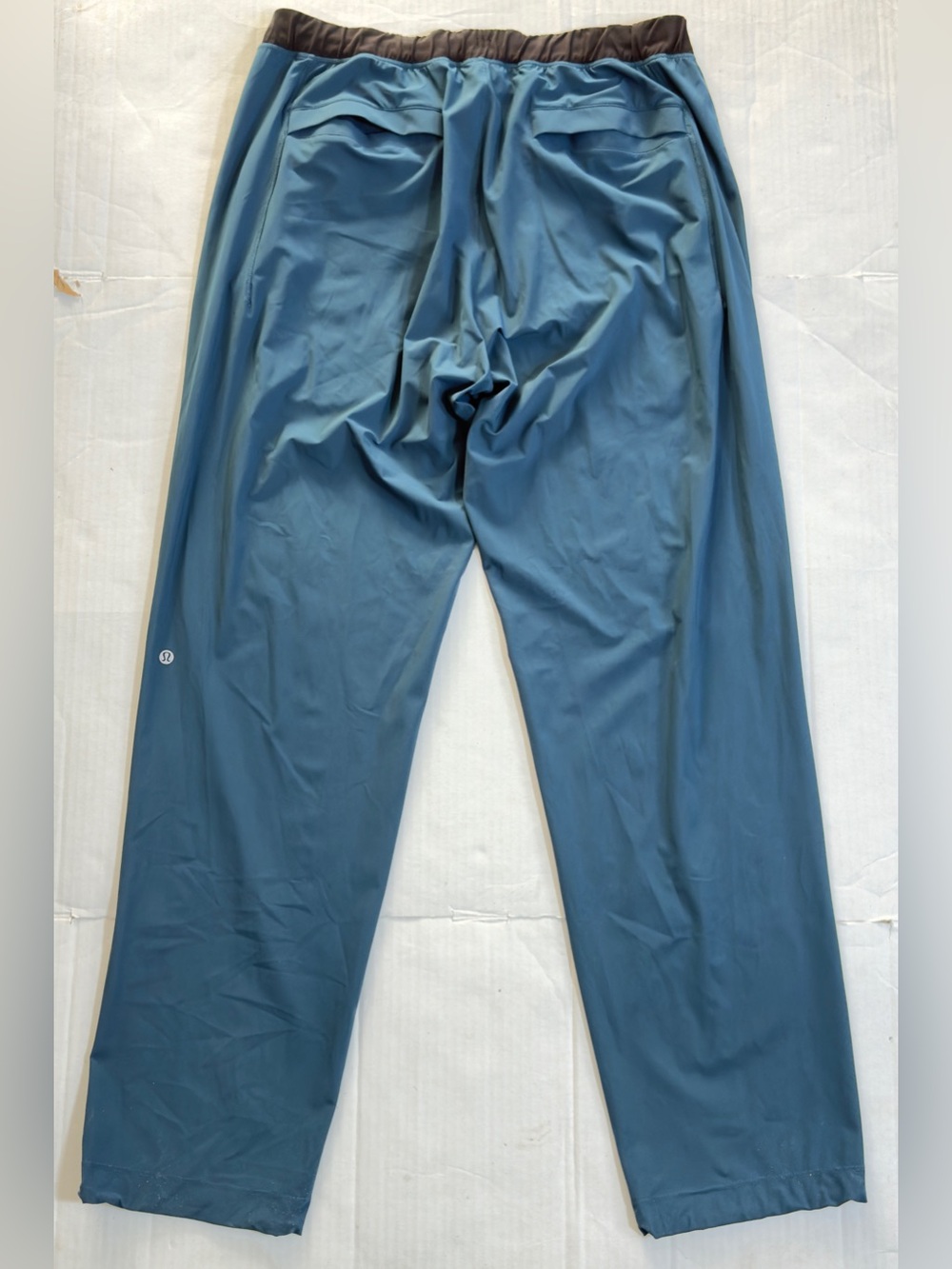 Lululemon Jogger Pants Mens Size XLGreen Athletic Gym Surge Hybrid Elastic Waist